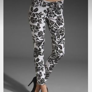 NWT AG Adriano Goldschmied floral legging ankle skinny Jean. Size 31